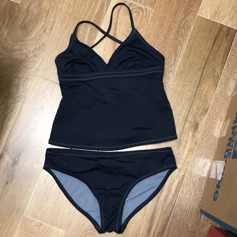 Converse navy tankini
